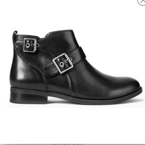 Vionic Women's Black #322 Country Logan Bootie